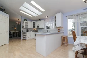 Cocinas con isla: la tendencia que transforma tu hogar
